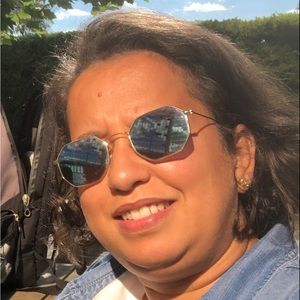 Meet your Posher, Jina